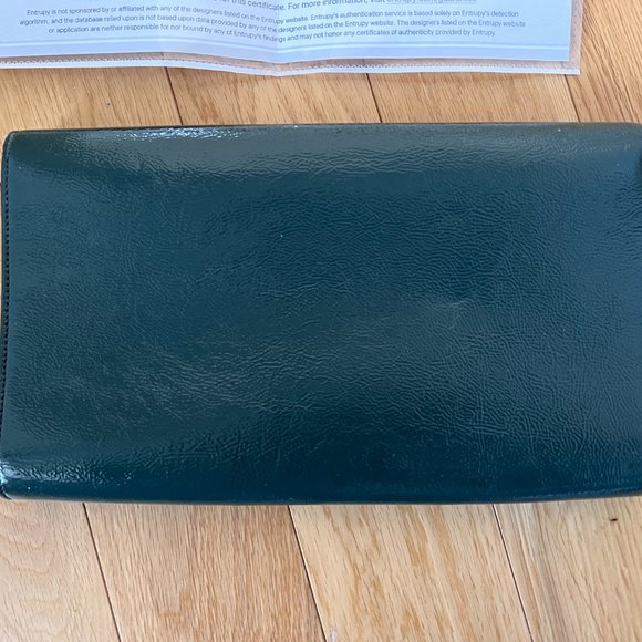 Authentic Saint Laurent Belle de Jour Large Patent Leather Clutch - Picture 4 of 4